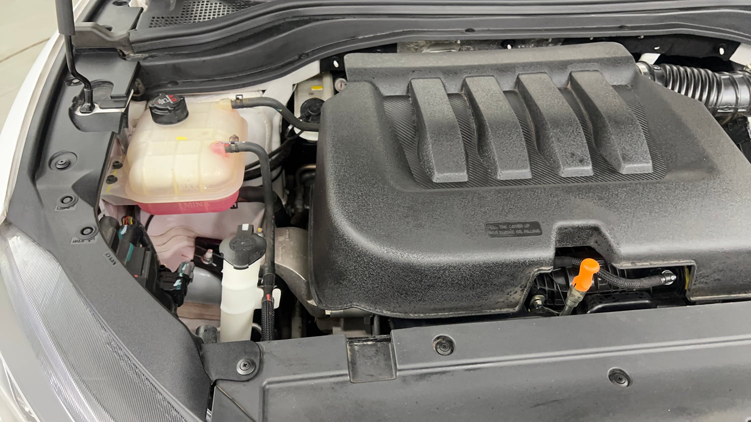 Used 2024 Mahindra XUV700 AX7 Luxury Pack Petrol AT 7 STR Petrol Automatic engine ENGINE RIGHT SIDE VIEW