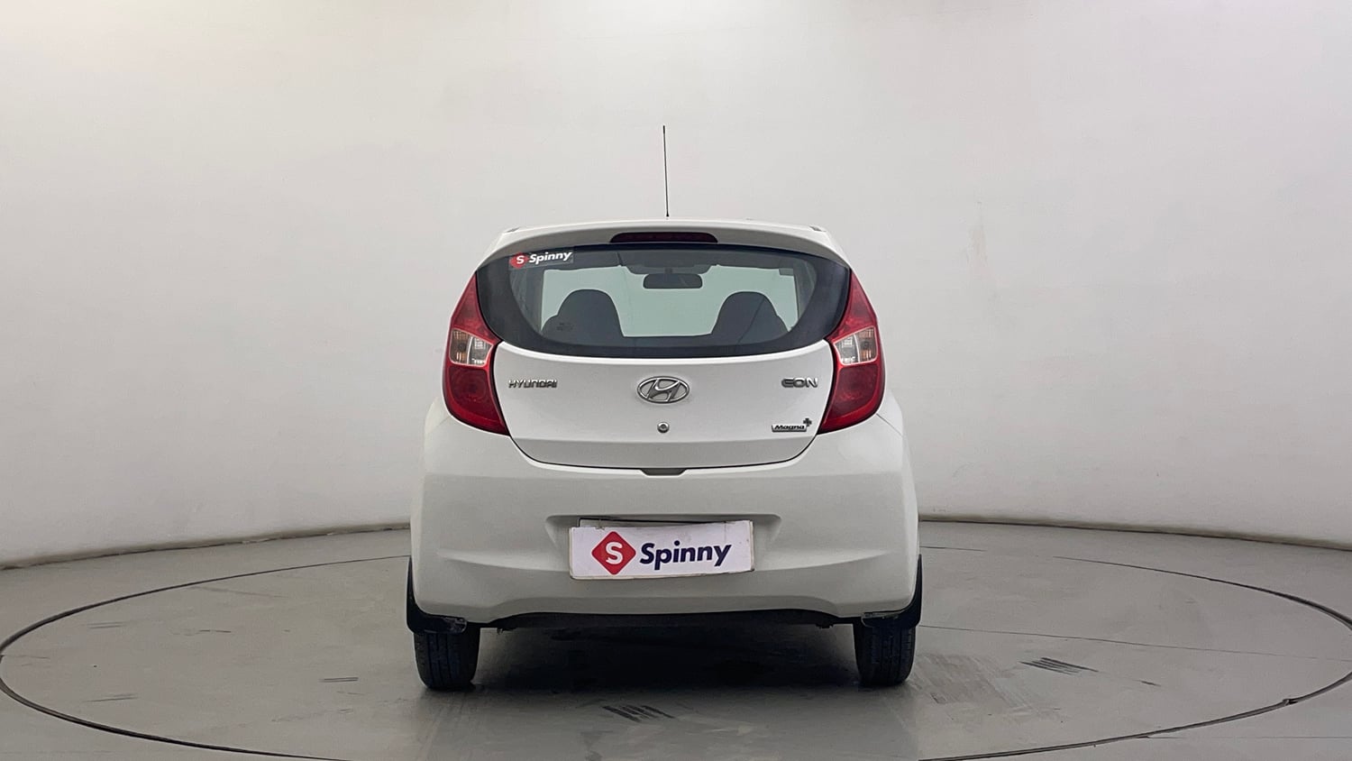 Used 2015 Hyundai Eon Magna + Petrol Manual exterior BACK VIEW