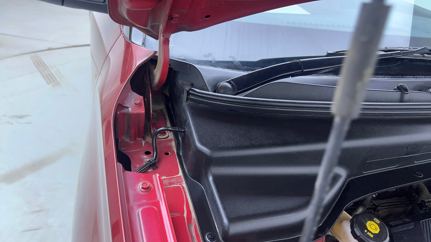 Used 2021 Hyundai Creta S 1.5 Petrol Petrol Manual engine ENGINE RIGHT SIDE HINGE & APRON VIEW