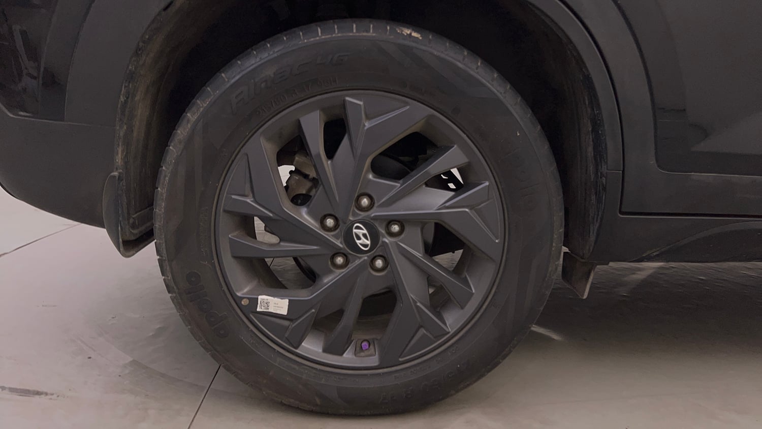 Used 2023 Hyundai Creta SX (O) 1.5 Petrol IVT Knight Petrol Automatic tyres RIGHT REAR TYRE RIM VIEW