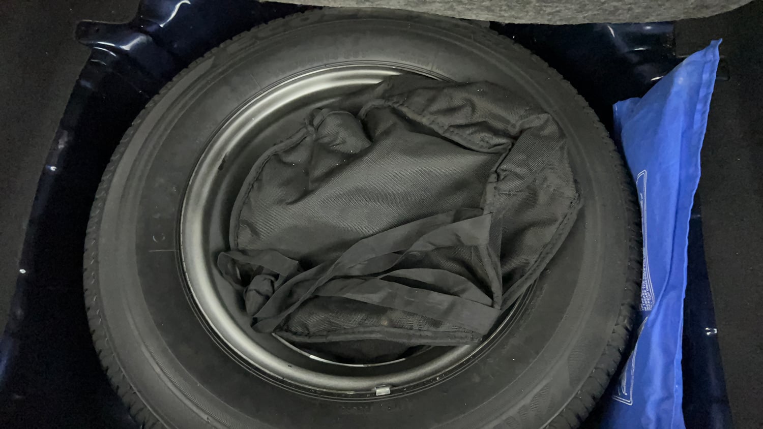 Used 2024 Tata Altroz XM Petrol Petrol Manual tyres SPARE TYRE VIEW