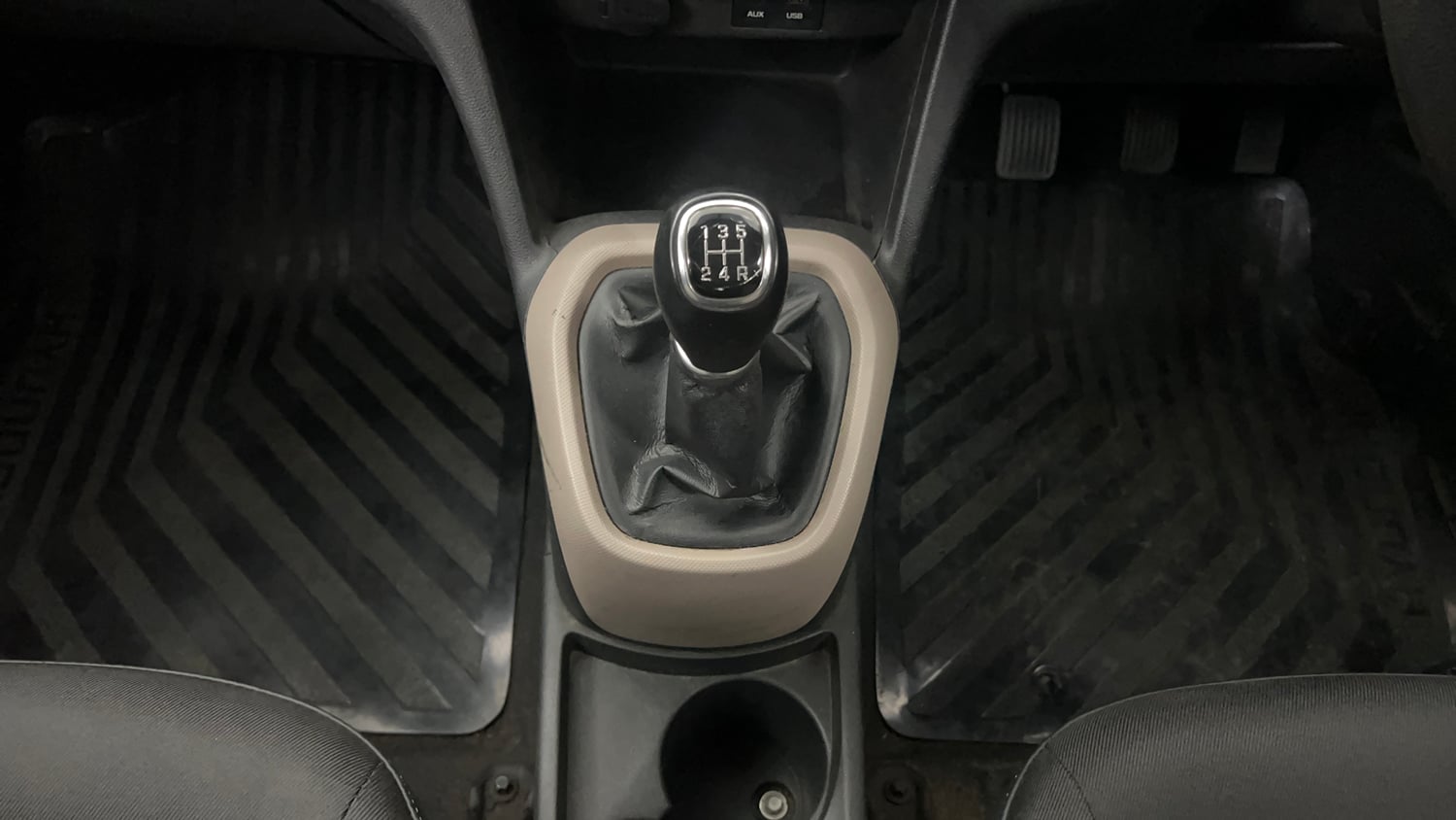 Used 2016 Hyundai Grand i10 Sportz 1.2 Kappa VTVT Petrol Manual interior GEAR  KNOB VIEW