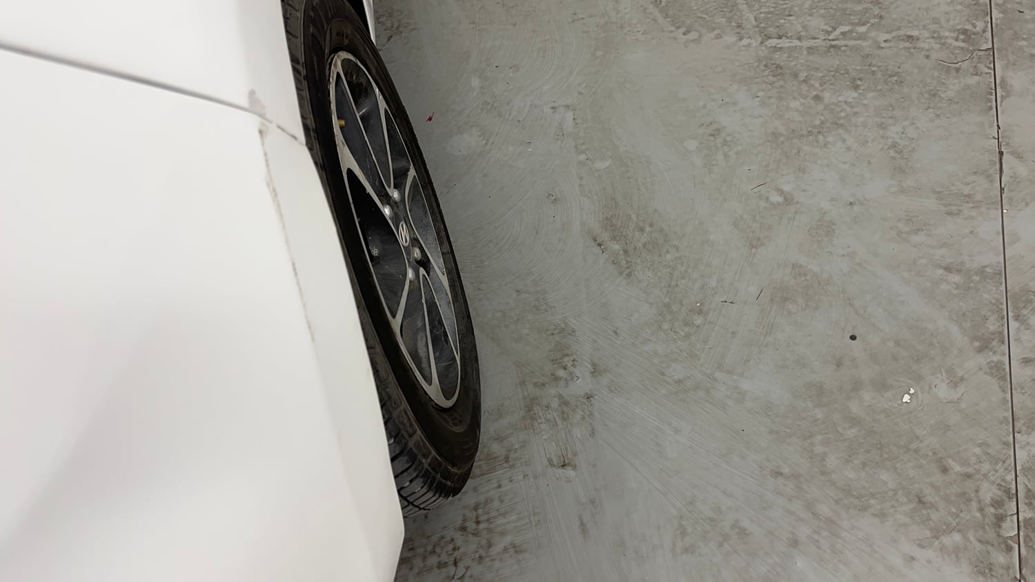 Used 2018 Hyundai Grand i10 Sportz (O) AT 1.2 Kappa VTVT Petrol Automatic dents MINOR SCRATCH