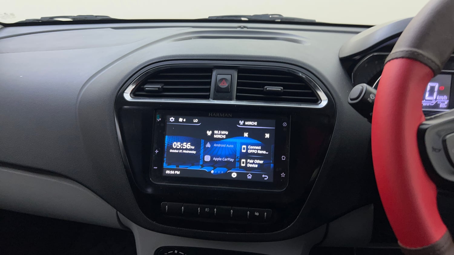 Used 2022 Tata Tiago XZA Plus Petrol Automatic top_features Integrated (in-dash) music system