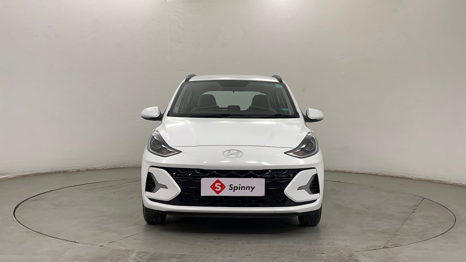 Used 2024 Hyundai Grand i10 Nios Asta 1.2 Kappa AMT Petrol Automatic exterior FRONT VIEW