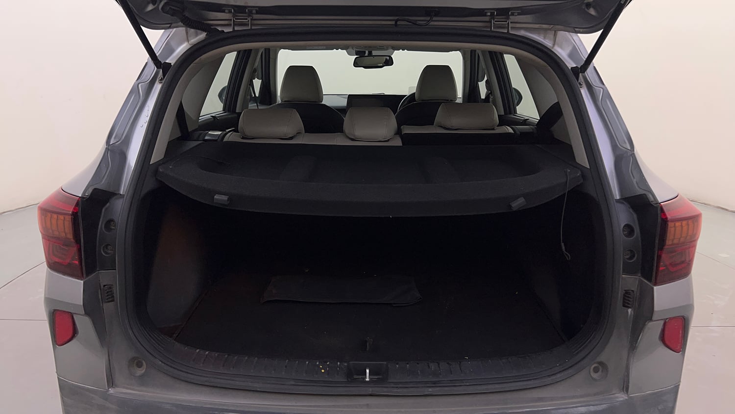 Used 2020 Kia Seltos GTX Plus AT 1.5 Diesel Diesel Automatic interior DICKY INSIDE VIEW