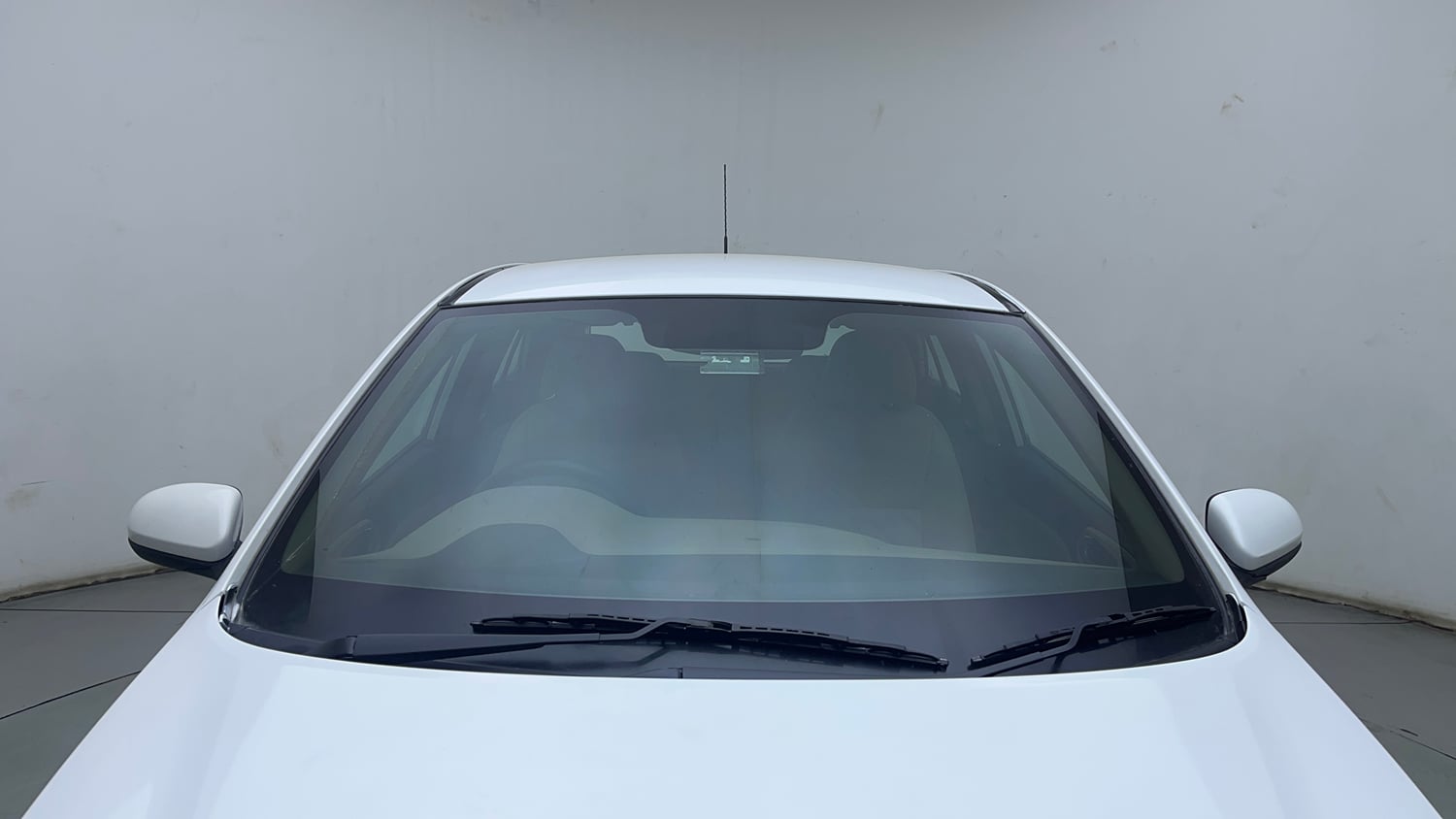 Used 2018 Hyundai Elite i20 Magna Executive 1.4 CRDI Diesel Manual exterior FRONT WINDSHIELD VIEW