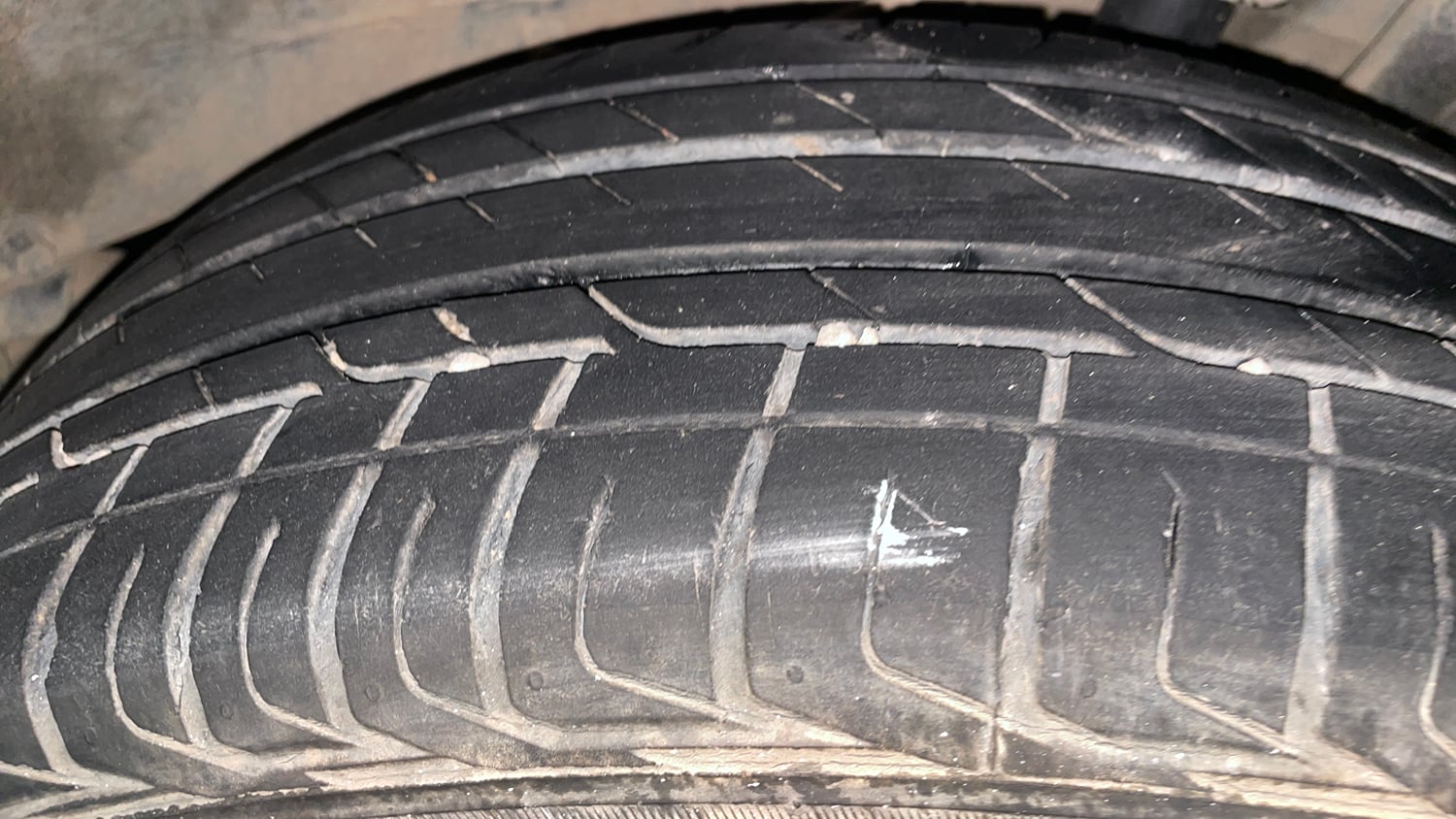 Used 2022 Tata Nexon XZA Plus (Premium) Dark Edition Petrol Automatic tyres LEFT REAR TYRE TREAD VIEW