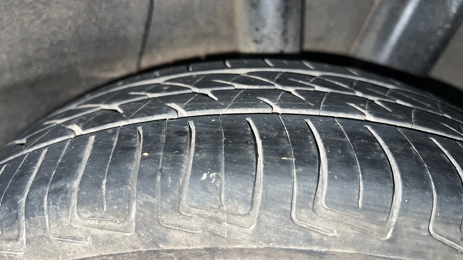 Used 2021 Hyundai Grand i10 Nios Magna 1.2 Kappa VTVT CNG Cng Manual tyres LEFT REAR TYRE TREAD VIEW