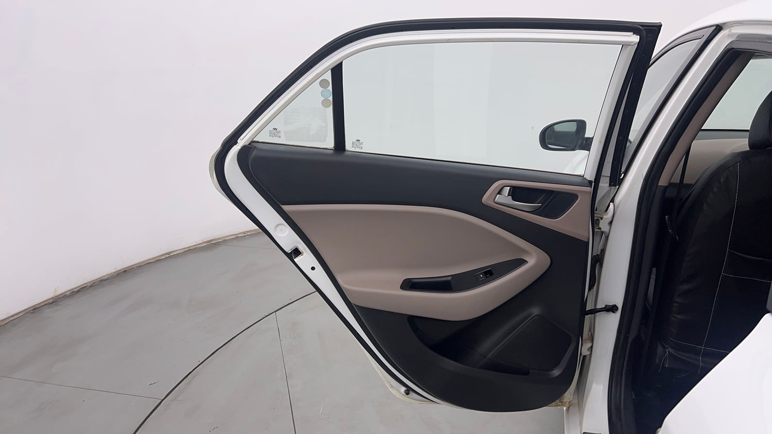 Used 2019 Hyundai Elite i20 Magna Plus 1.2 Petrol Manual interior LEFT REAR DOOR OPEN VIEW