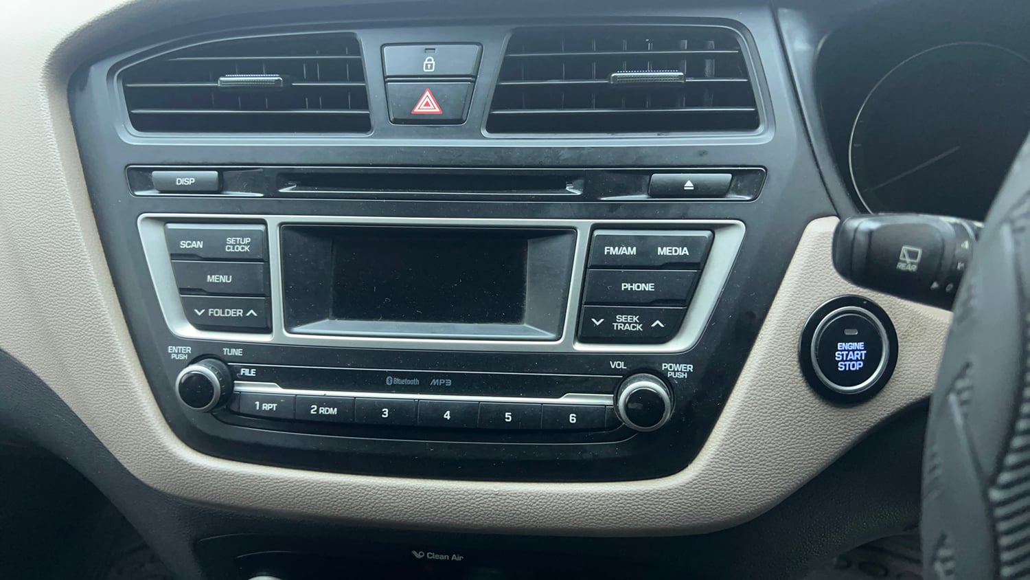 Used 2015 Hyundai Elite i20 Asta 1.2 Petrol Manual top_features Integrated (in-dash) music system