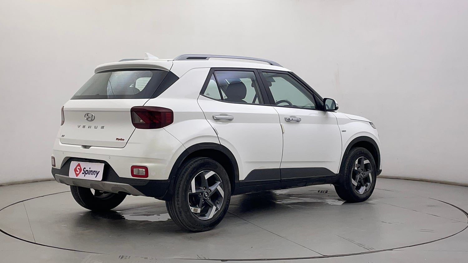Used 2022 Hyundai Venue SX Plus 1.0 Turbo DCT Petrol Automatic exterior RIGHT REAR CORNER VIEW