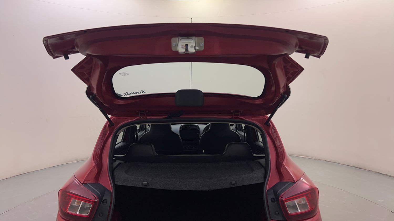 Used 2021 Renault Kwid RXT 1.0 AMT (O) Petrol Automatic interior DICKY DOOR OPEN VIEW