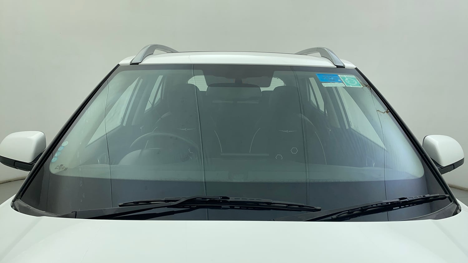 Used 2022 Hyundai Venue SX Plus 1.0 Turbo DCT Petrol Automatic exterior FRONT WINDSHIELD VIEW