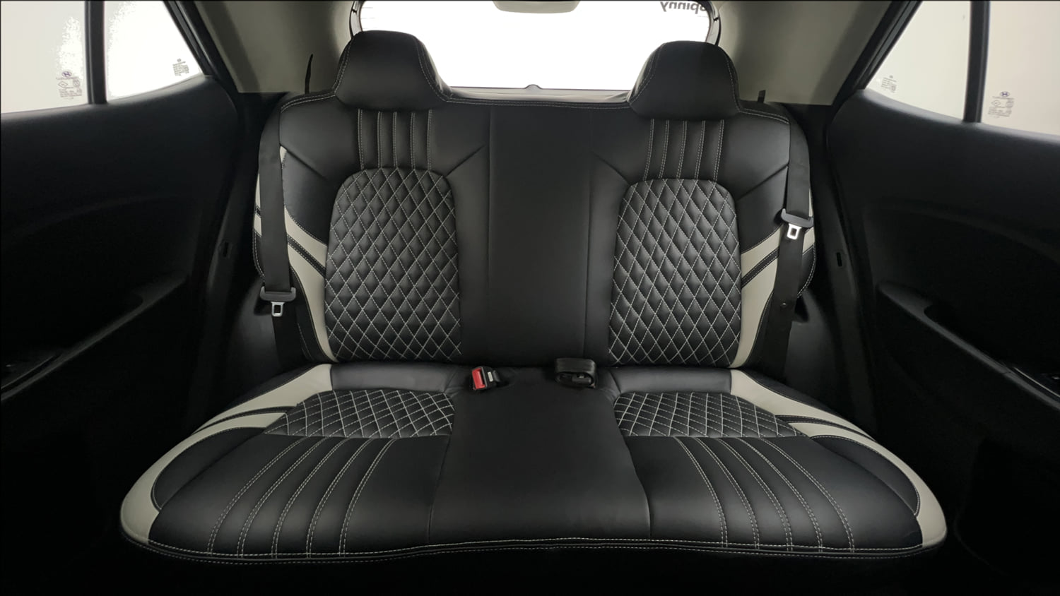 Used 2019 hyundai Venue S 1.0 AT Turbo Petrol Petrol Automatic interior REAR SEAT CONDITION VIEW