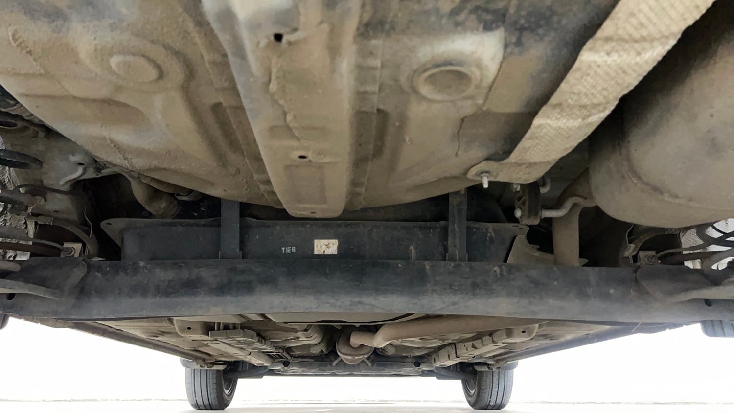 Used 2024 Hyundai Grand i10 Nios Asta 1.2 Kappa AMT Petrol Automatic extra REAR UNDERBODY VIEW (TAKEN FROM REAR)