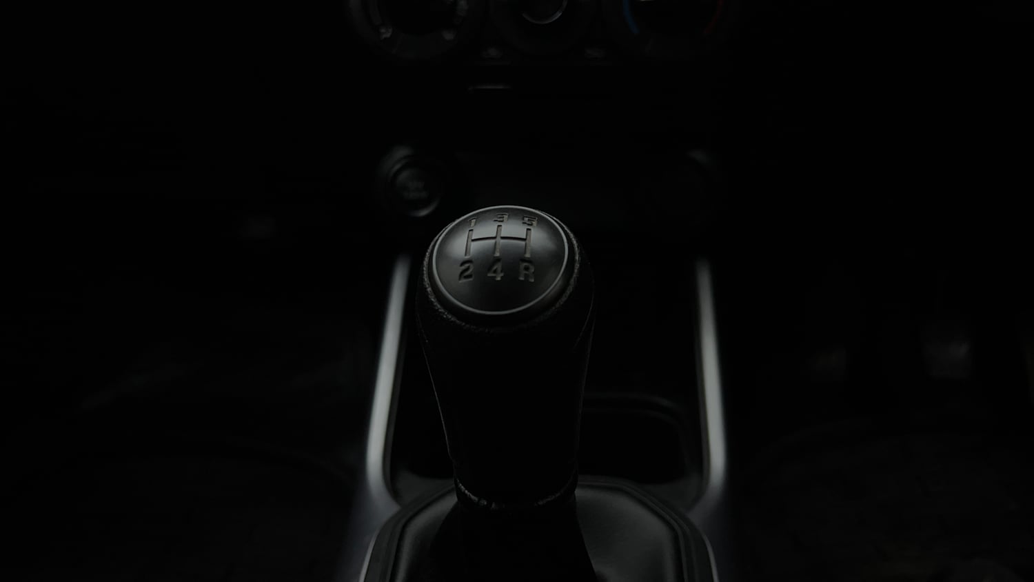 Used 2024 Maruti Suzuki Ignis Sigma 1.2 MT Petrol Manual interior GEAR  KNOB VIEW