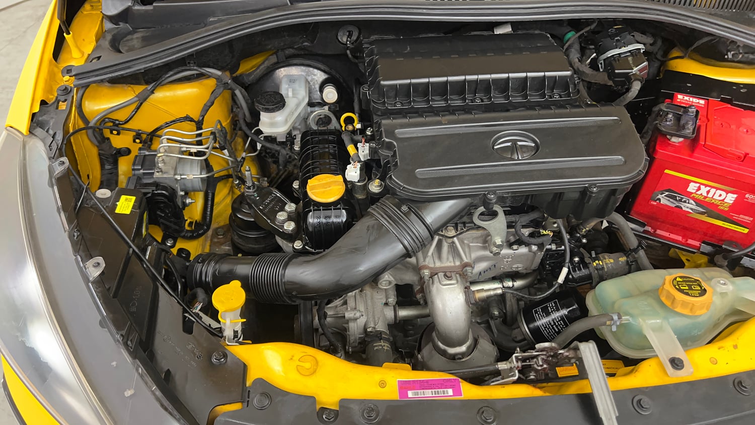 Used 2020 Tata Tiago XZA Plus Petrol Automatic engine ENGINE RIGHT SIDE VIEW