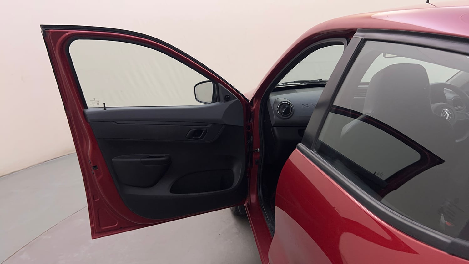 Used 2021 Renault Kwid RXT 1.0 AMT (O) Petrol Automatic interior LEFT FRONT DOOR OPEN VIEW