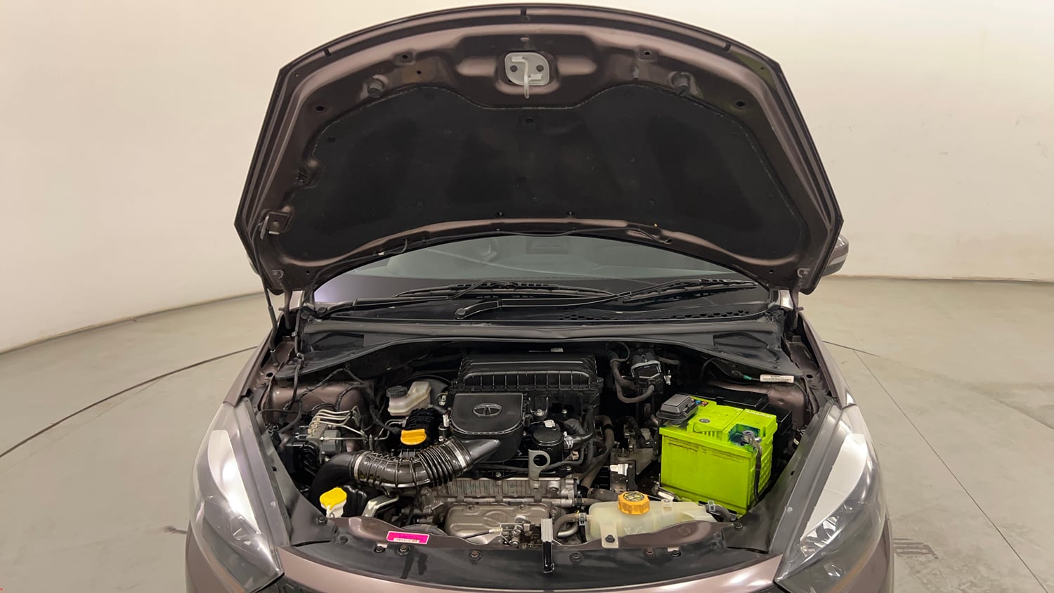 Used 2018 Tata Tigor Revotron XZA Petrol Automatic engine ENGINE & BONNET OPEN FRONT VIEW