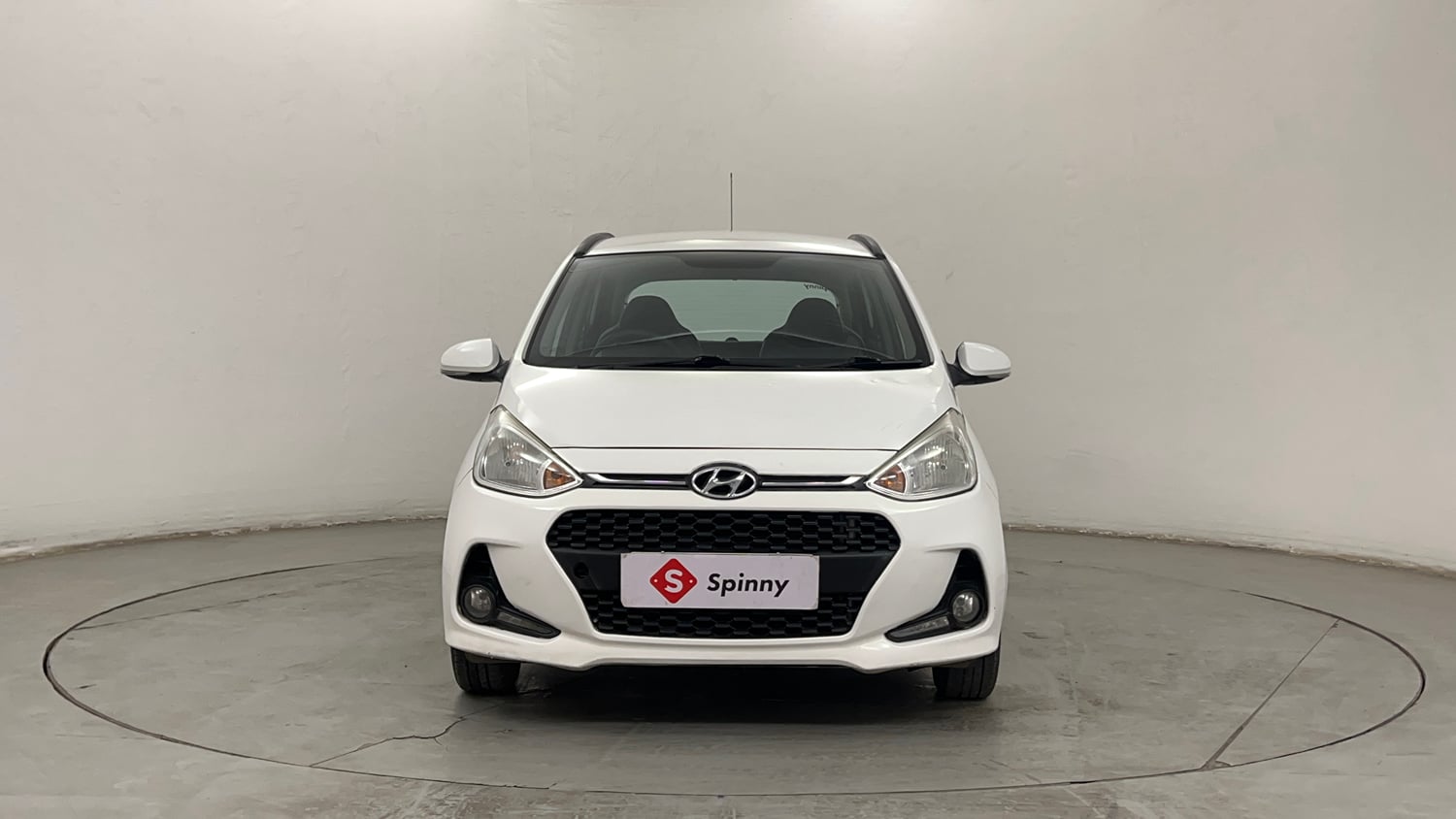 Used 2018 Hyundai Grand i10 Sportz (O) AT 1.2 Kappa VTVT Petrol Automatic exterior FRONT VIEW