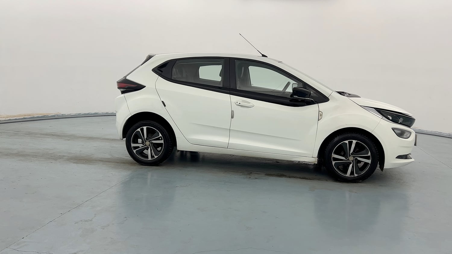 Used 2021 Tata Altroz XZ Plus i-Turbo Petrol Petrol Manual exterior RIGHT SIDE VIEW