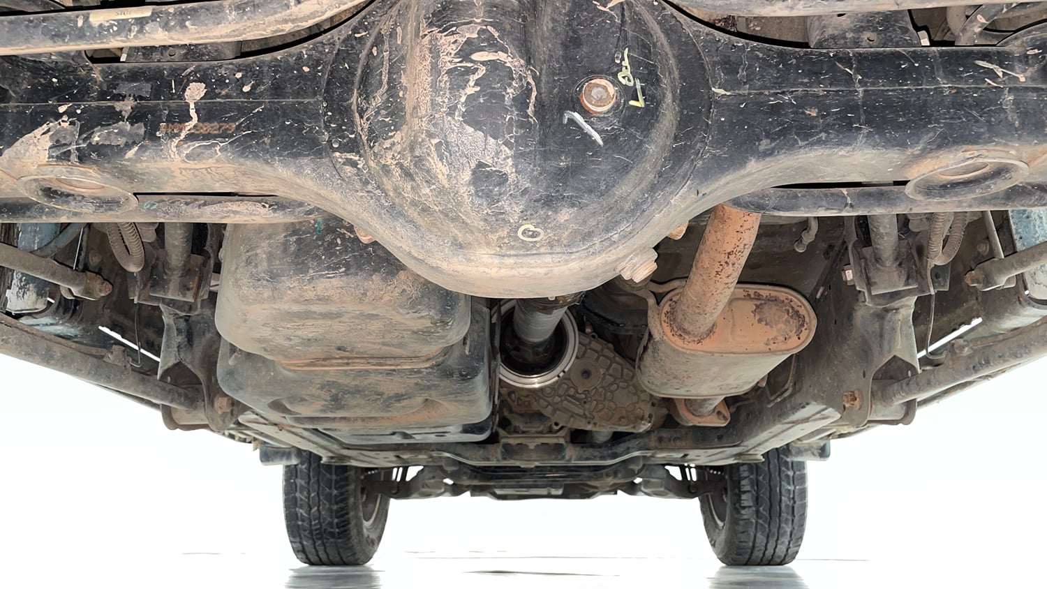 Used 2022 mahindra Thar LX Hard Top Petrol MT 4WD Petrol Manual extra REAR UNDERBODY VIEW (TAKEN FROM REAR)