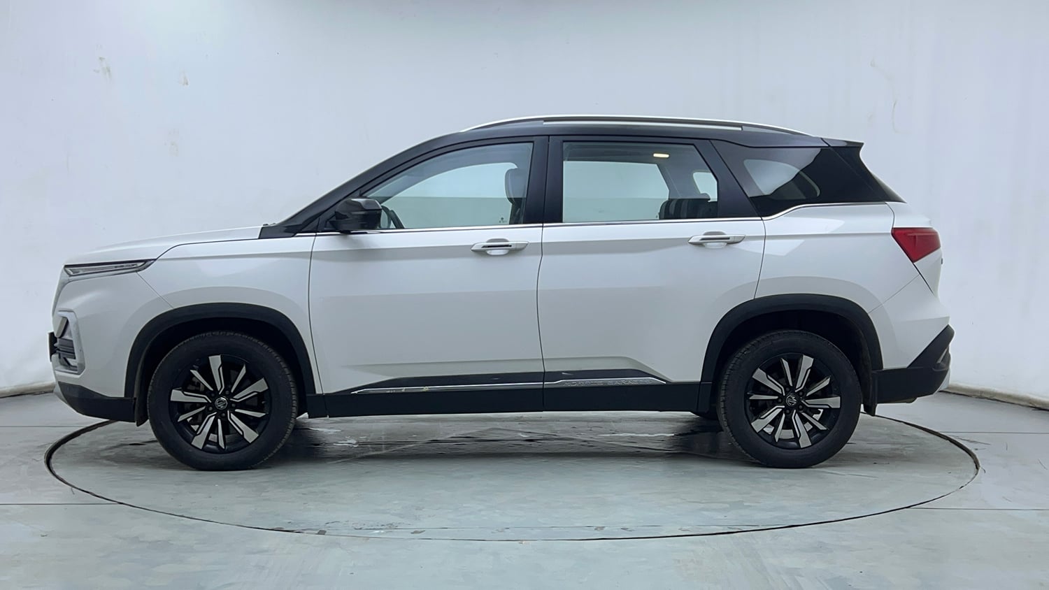 Used 2020 MG Motors Hector Sharp 2.0 Diesel Dual Tone Diesel Manual exterior LEFT SIDE VIEW