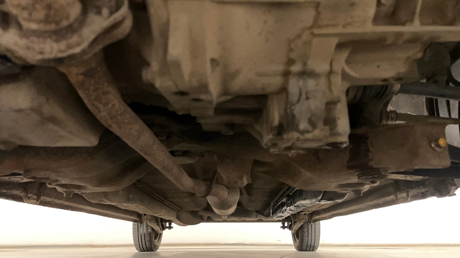 Used 2012 Maruti Suzuki Wagon R 1.0 VXi Petrol Manual extra FRONT LEFT UNDERBODY VIEW