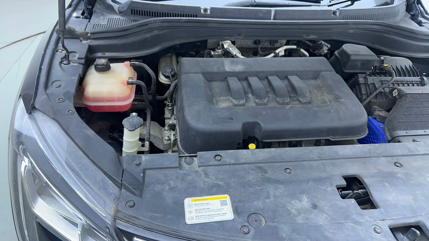Used 2023 Mahindra XUV700 AX 3 Diesel MT 7 STR Diesel Manual engine ENGINE RIGHT SIDE VIEW