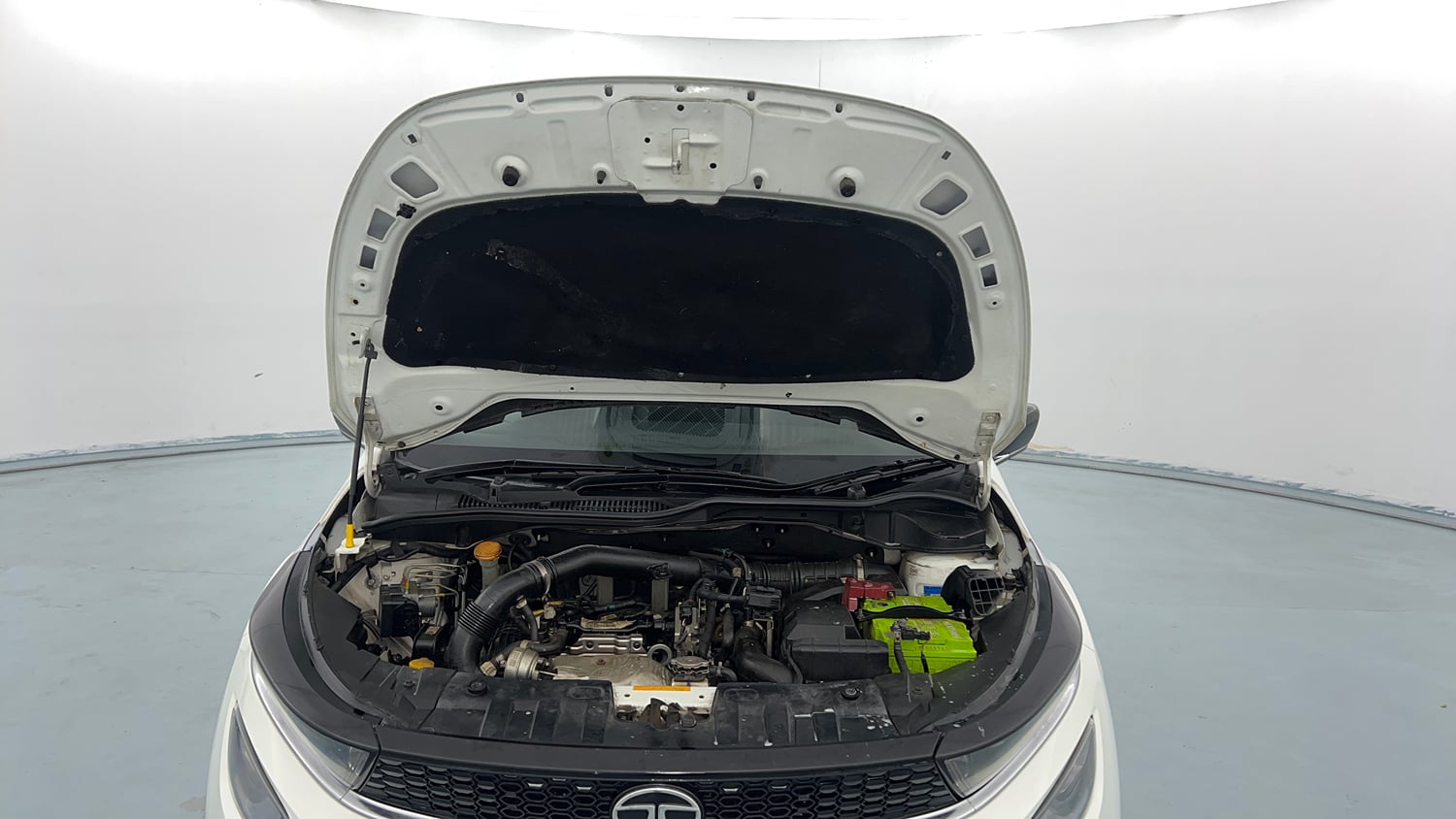 Used 2021 Tata Altroz XZ Plus i-Turbo Petrol Petrol Manual engine ENGINE & BONNET OPEN FRONT VIEW