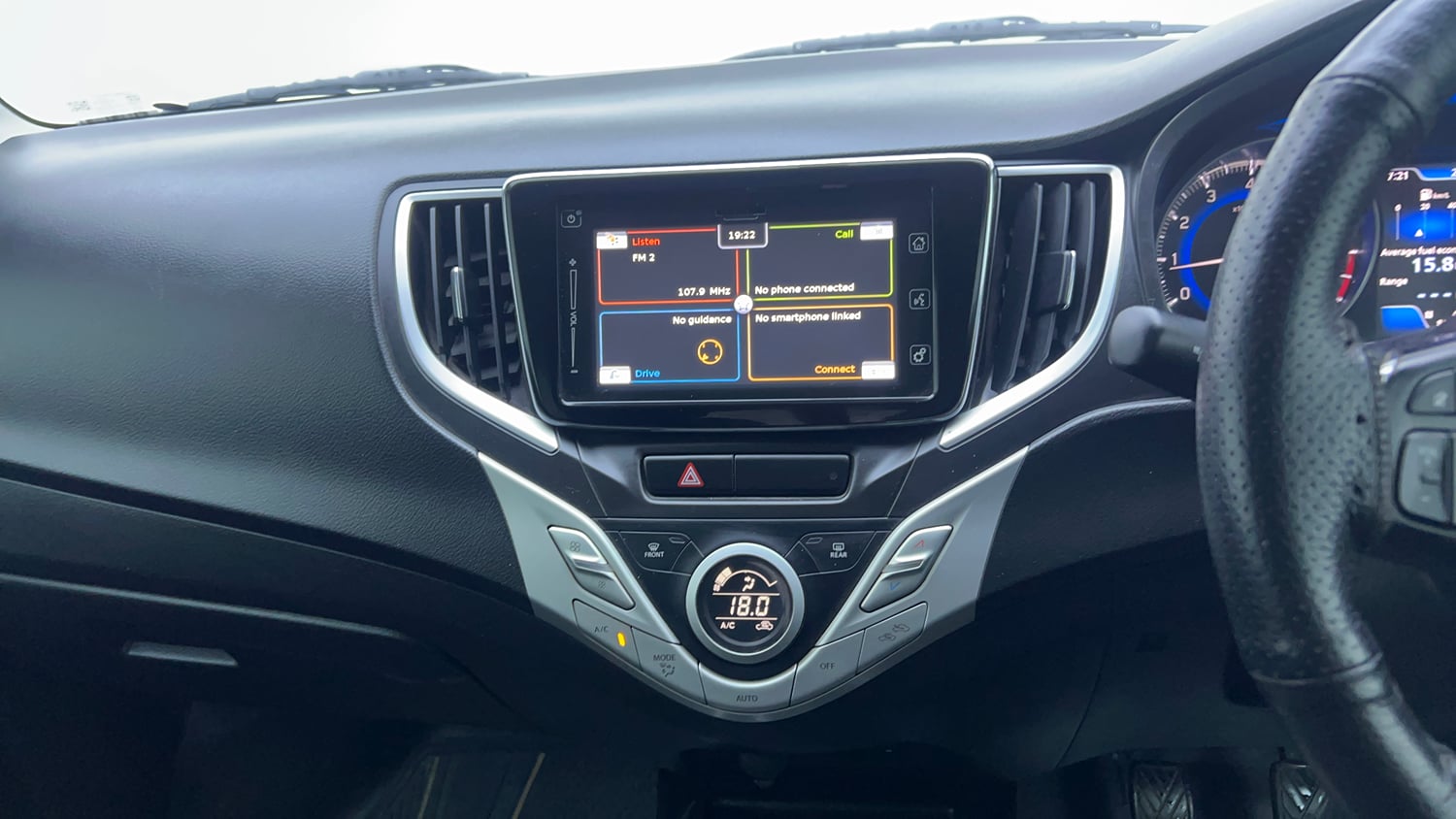 Used 2016 Maruti Suzuki Baleno Alpha 1.2 Petrol Manual interior MUSIC SYSTEM & AC CONTROL VIEW