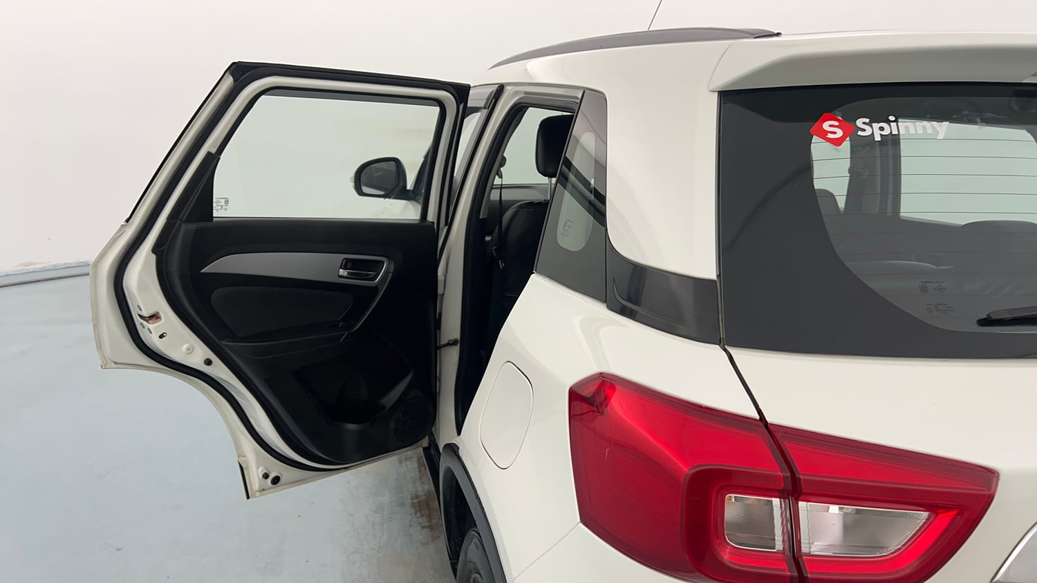 Used 2021 maruti-suzuki Vitara Brezza ZXi Petrol Manual interior LEFT REAR DOOR OPEN VIEW