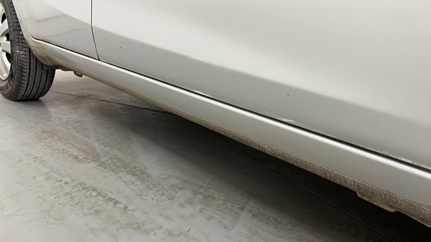 Used 2015 Maruti Suzuki Ritz Zxi BS-IV Petrol Manual dents MINOR DENT