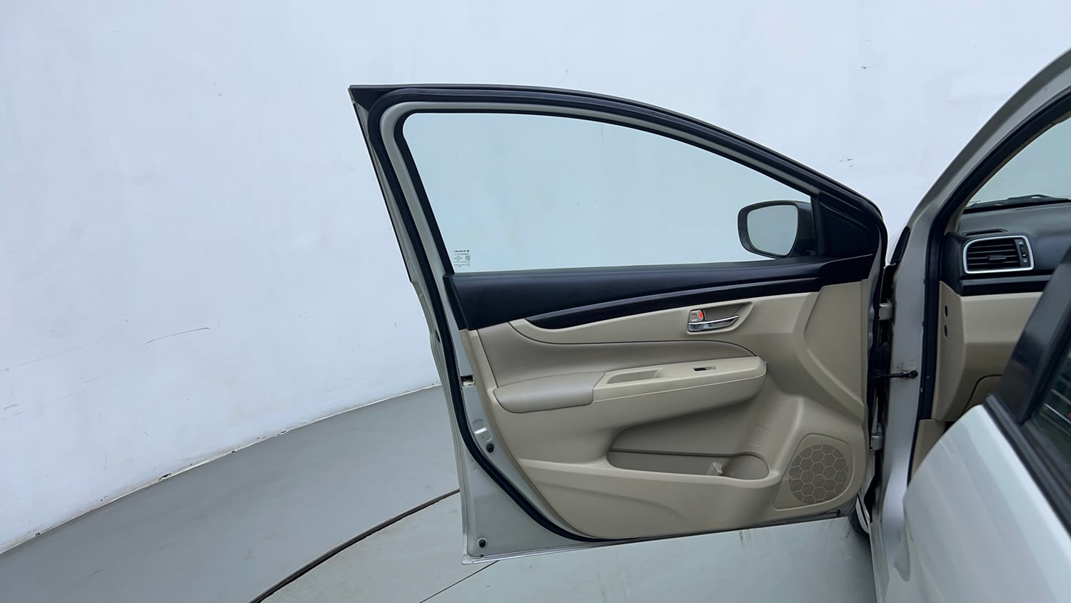 Used 2017 Maruti Suzuki Ciaz Zeta 1.4 AT Petrol Automatic interior LEFT FRONT DOOR OPEN VIEW
