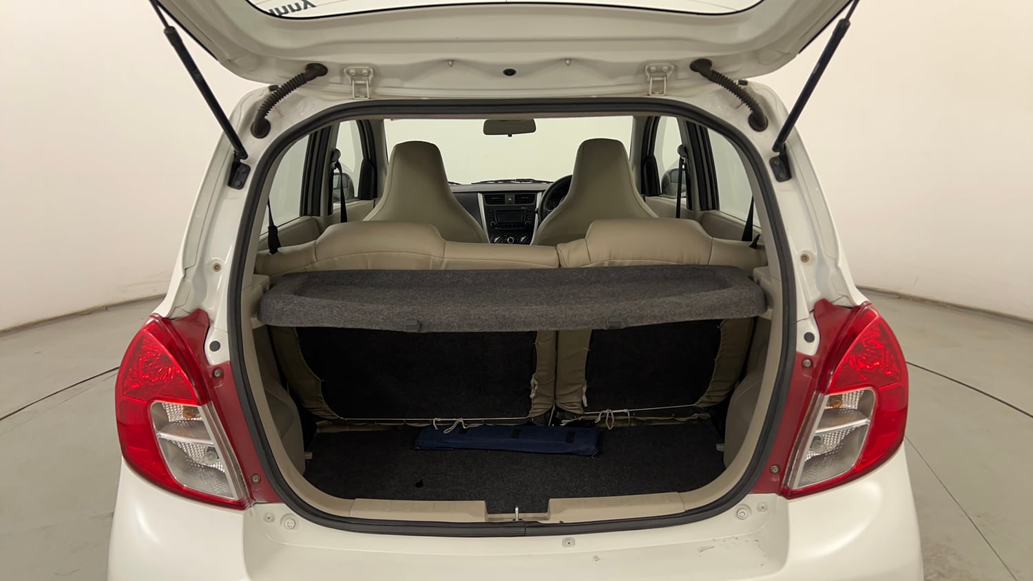 Used 2017 Maruti Suzuki Celerio ZXi Petrol Manual interior DICKY INSIDE VIEW