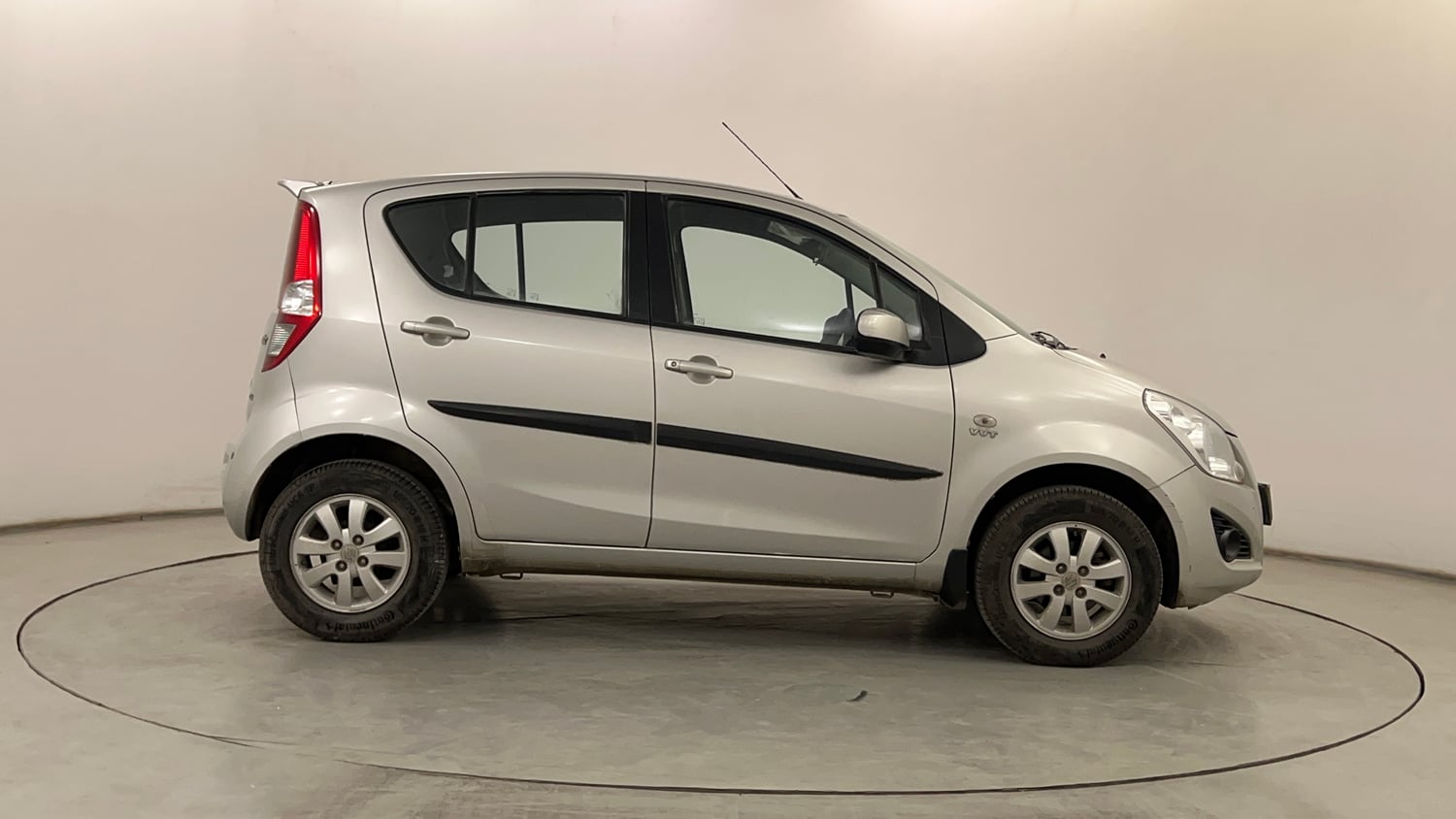 Used 2015 Maruti Suzuki Ritz Zxi BS-IV Petrol Manual exterior RIGHT SIDE VIEW