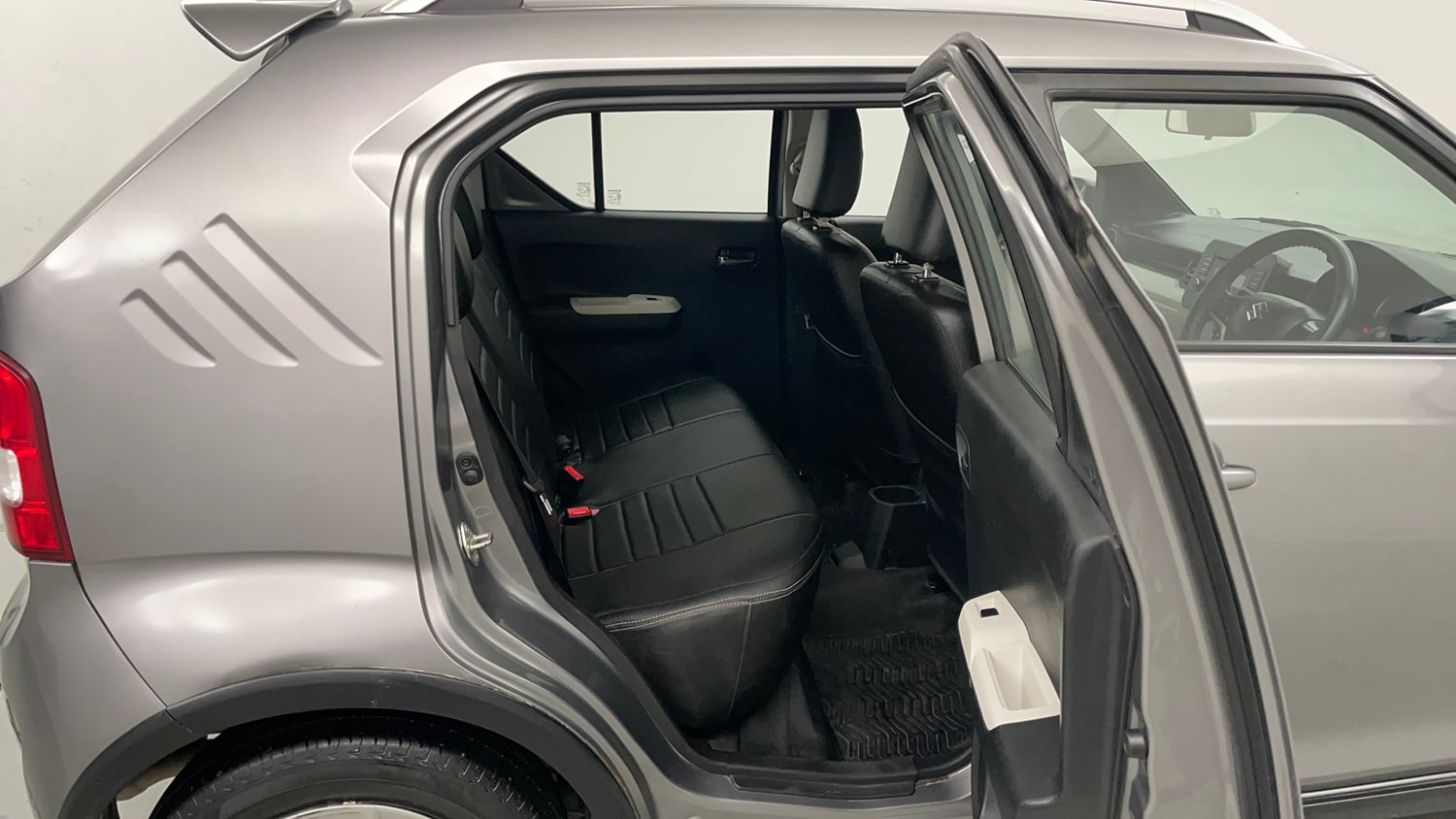 Used 2022 Maruti Suzuki Ignis Delta 1.2 MT Petrol Manual interior RIGHT SIDE REAR DOOR CABIN VIEW