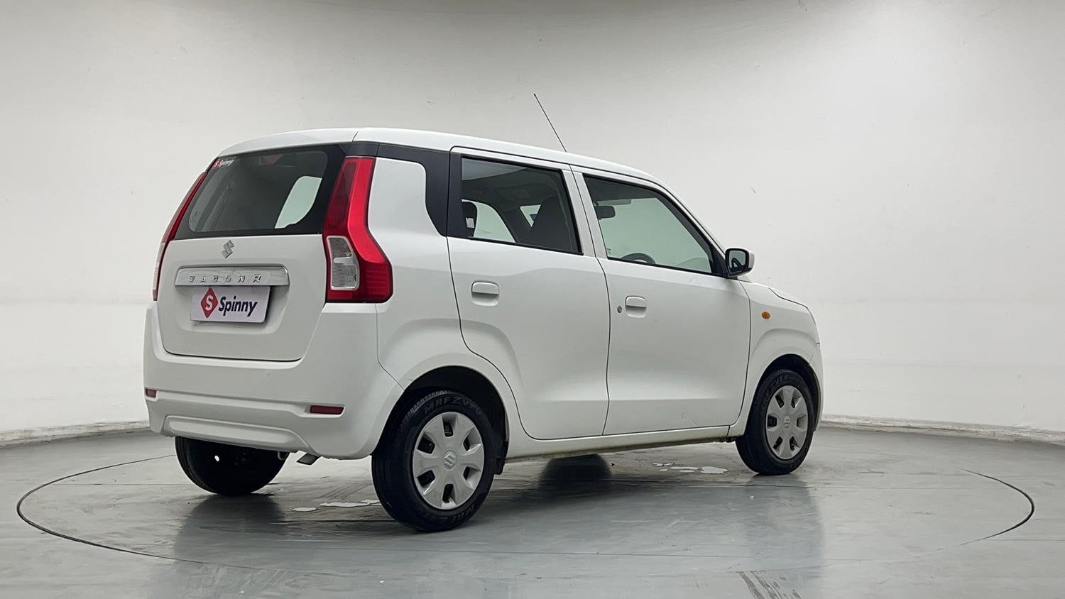 Used 2024 Maruti Suzuki Wagon R VXI 1.0 Petrol Manual exterior RIGHT REAR CORNER VIEW