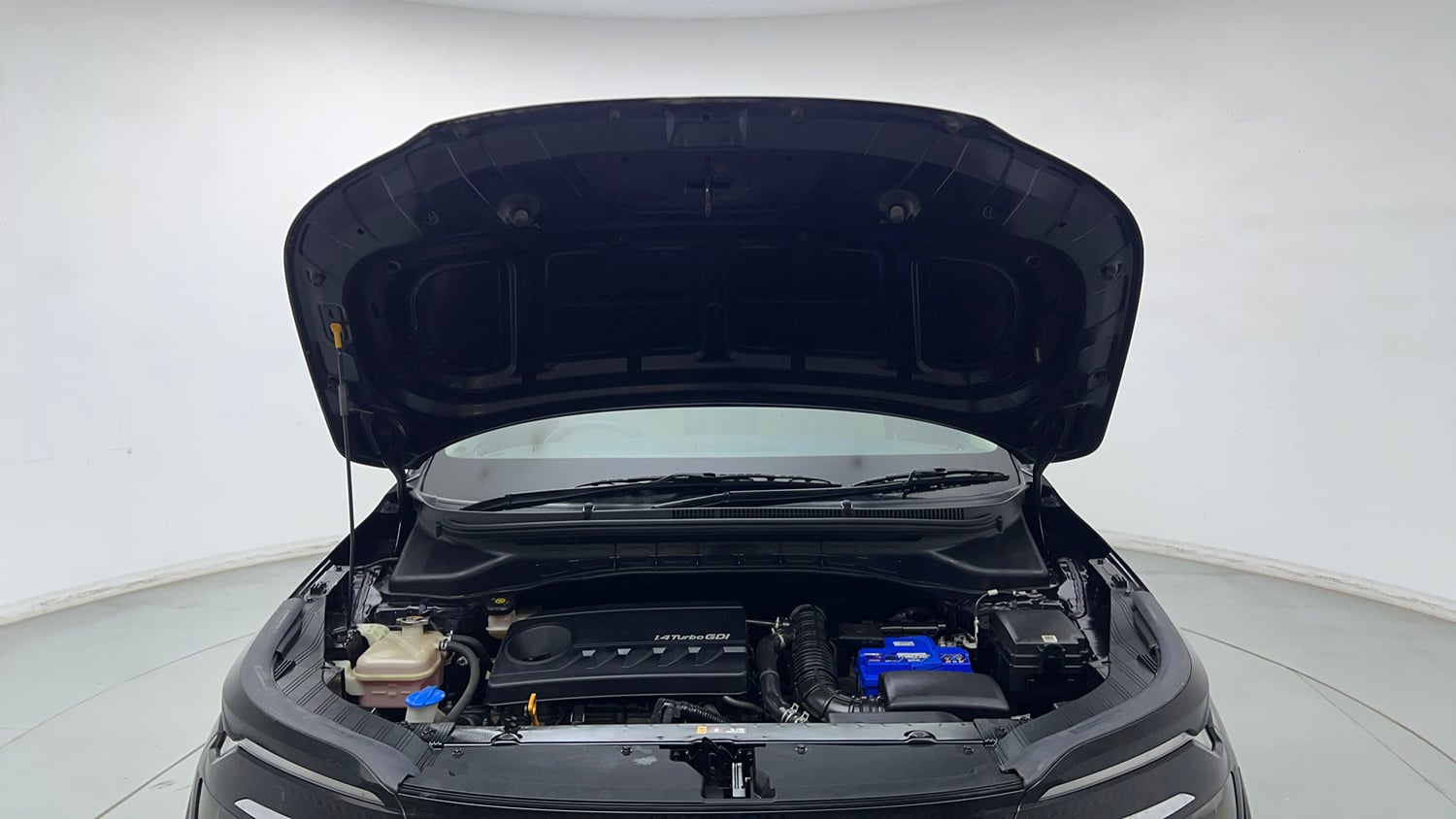 Used 2022 Kia Carens Luxury 1.4 Petrol 7 STR Petrol Manual engine ENGINE & BONNET OPEN FRONT VIEW
