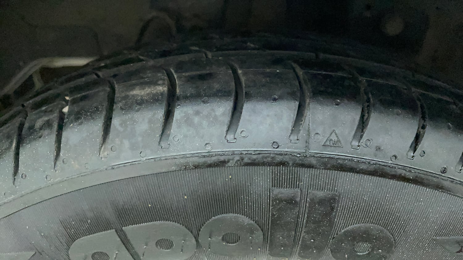 Used 2016 Hyundai Eon Era + Petrol Manual tyres RIGHT REAR TYRE TREAD VIEW