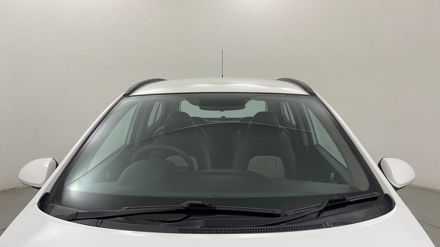 Used 2018 Hyundai Grand i10 Sportz (O) AT 1.2 Kappa VTVT Petrol Automatic exterior FRONT WINDSHIELD VIEW