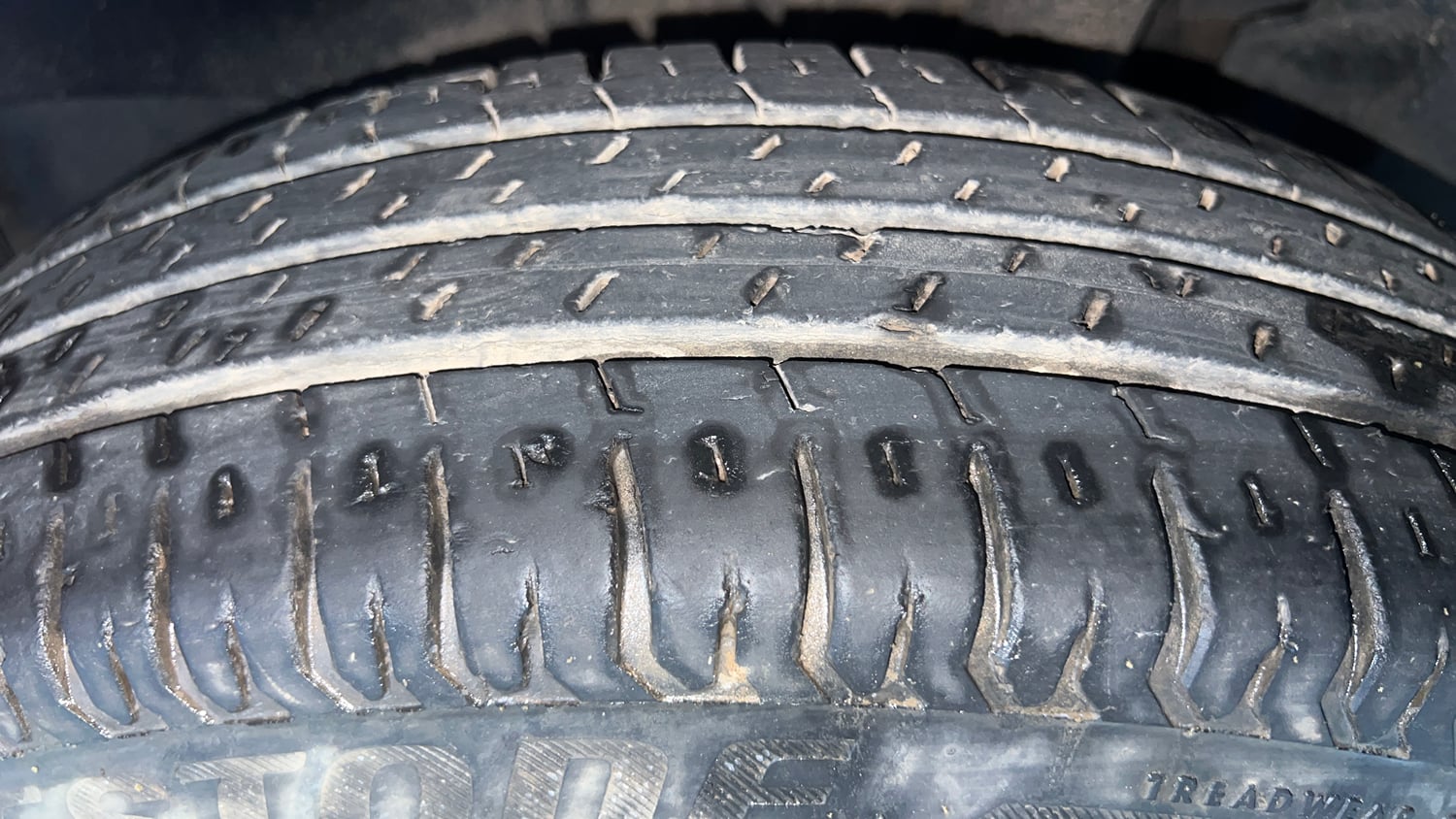 Used 2019 Maruti Suzuki Swift VXi AMT Petrol Automatic tyres LEFT REAR TYRE TREAD VIEW