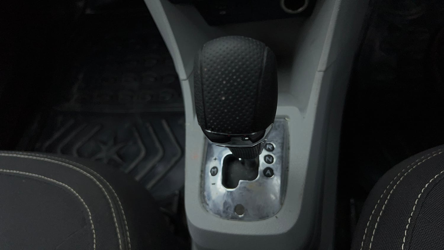 Used 2020 Tata Tiago XZA Plus Petrol Automatic interior GEAR  KNOB VIEW