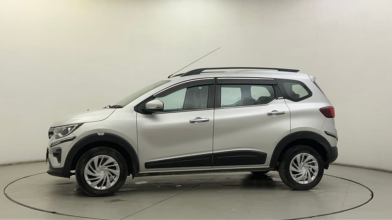 Used 2021 Renault Triber RXZ EASY-R AMT Petrol Automatic exterior LEFT SIDE VIEW