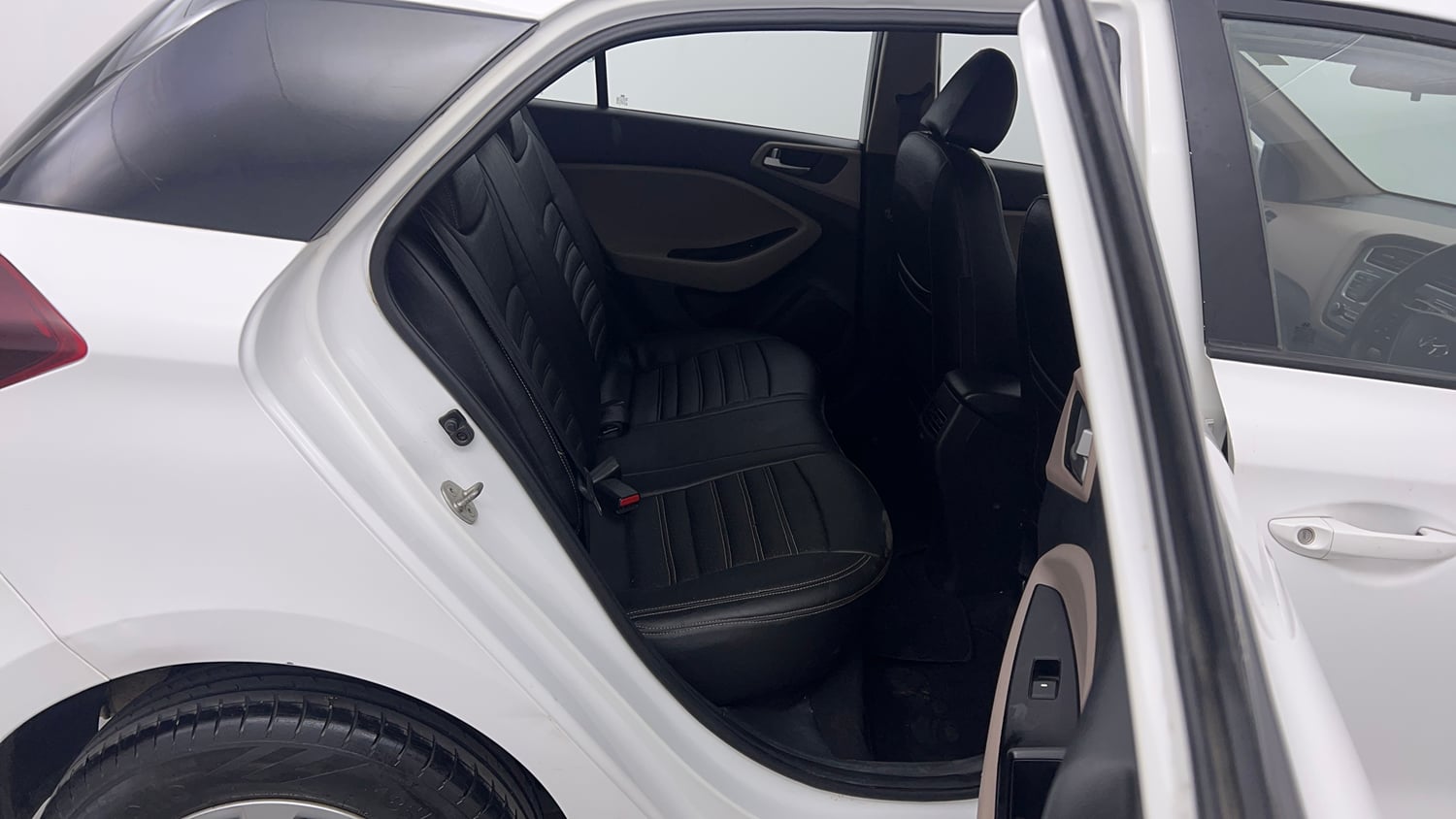 Used 2019 Hyundai Elite i20 Magna Plus 1.2 Petrol Manual interior RIGHT SIDE REAR DOOR CABIN VIEW