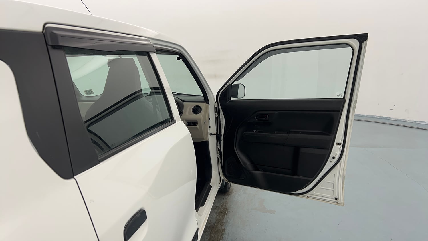 Used 2024 Maruti Suzuki Wagon R LXI 1.0 Petrol Manual interior RIGHT FRONT DOOR OPEN VIEW
