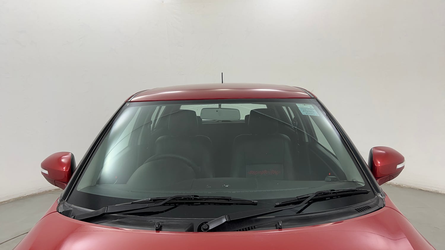 Used 2014 Maruti Suzuki Swift VXi Petrol Manual exterior FRONT WINDSHIELD VIEW