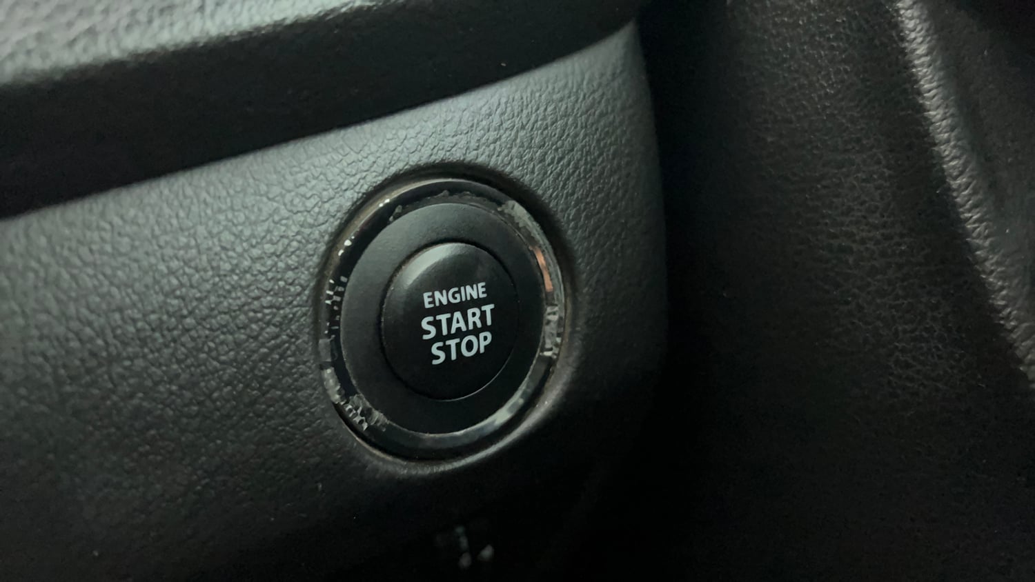 Used 2020 Maruti Suzuki Baleno Alpha Petrol Manual top_features Keyless start