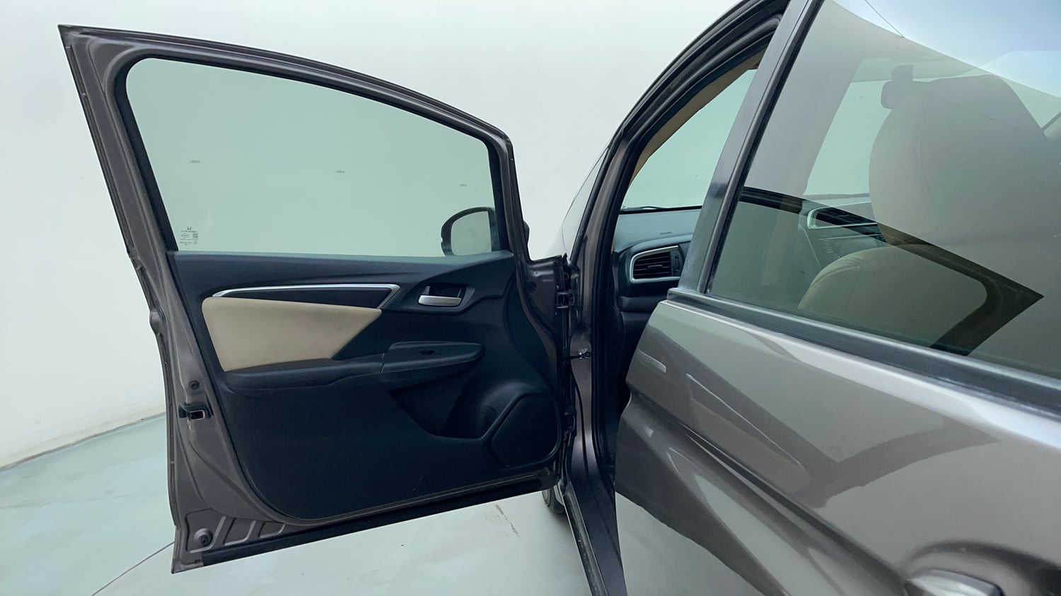 Used 2016 Honda Jazz V AT Petrol Petrol Automatic interior LEFT FRONT DOOR OPEN VIEW